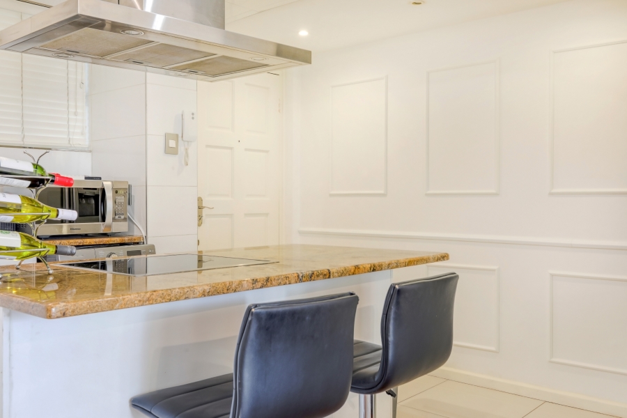 1 Bedroom Property for Sale in Green Point Western Cape
